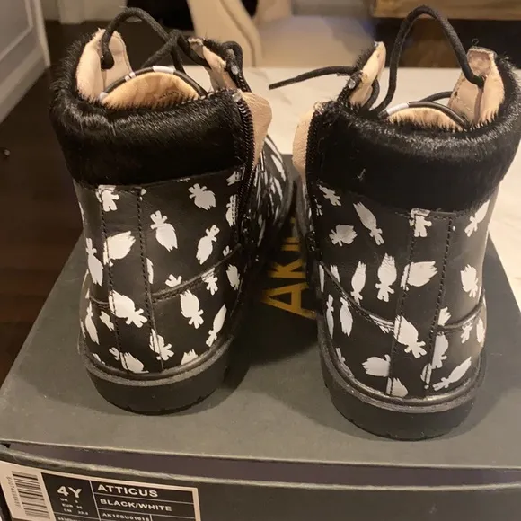 Akid Shoes