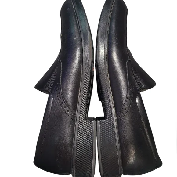 JOHNSTON &amp; MURPHY black dress shoes 9.5